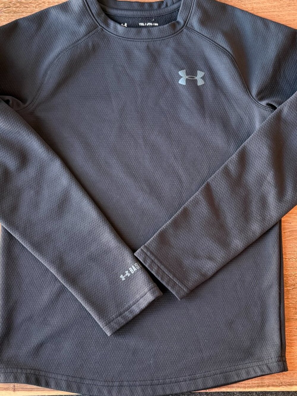 Under Armour ColdGear Youth XL Black Long Sleeve Top